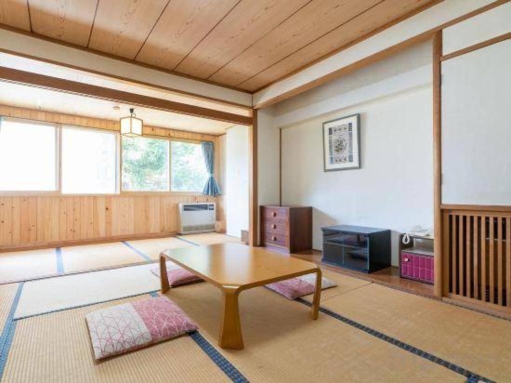 Villa Alpen Shigakogen Yamanouchi  Exterior photo