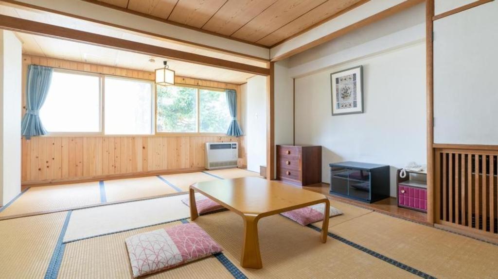 Villa Alpen Shigakogen Yamanouchi  Exterior photo